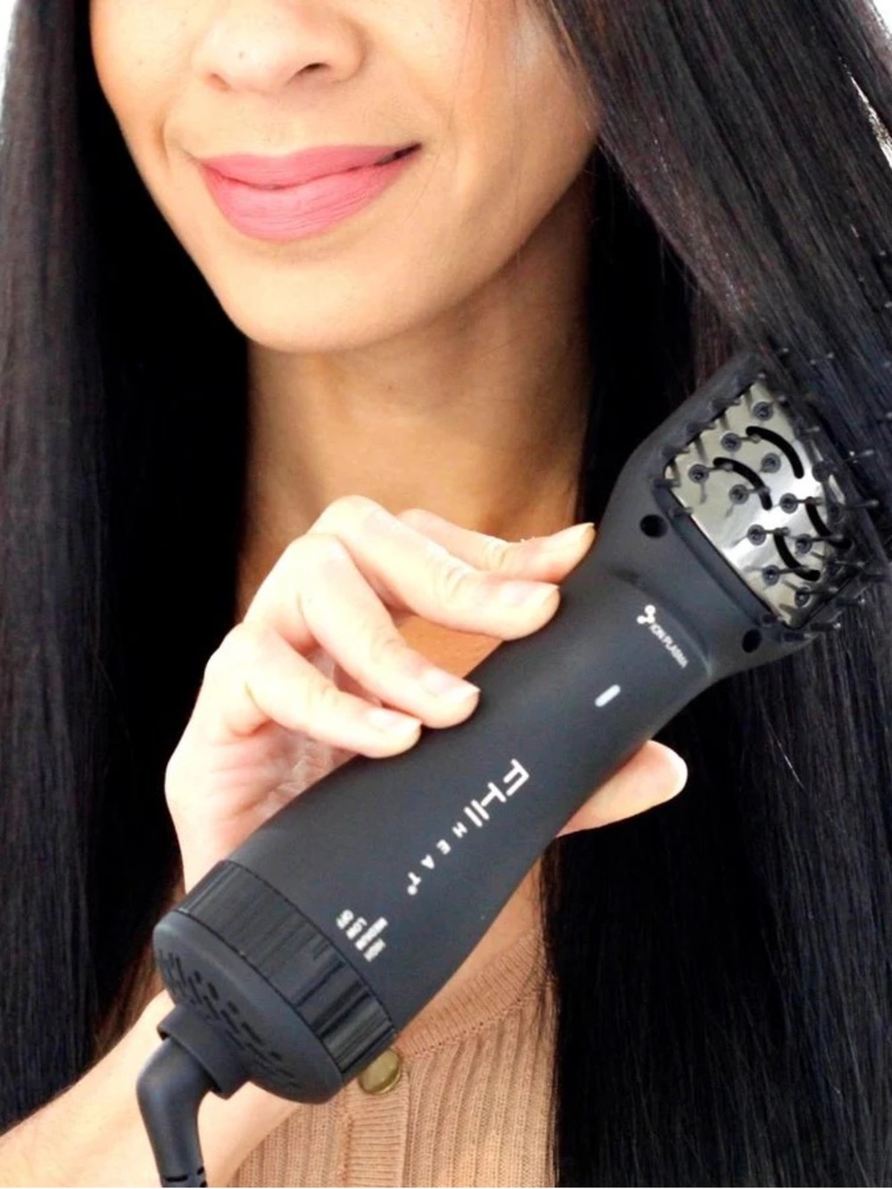 FHI Heat Black Heated Round Brush - Hot Air Styling Brush - Picture 2 of 4